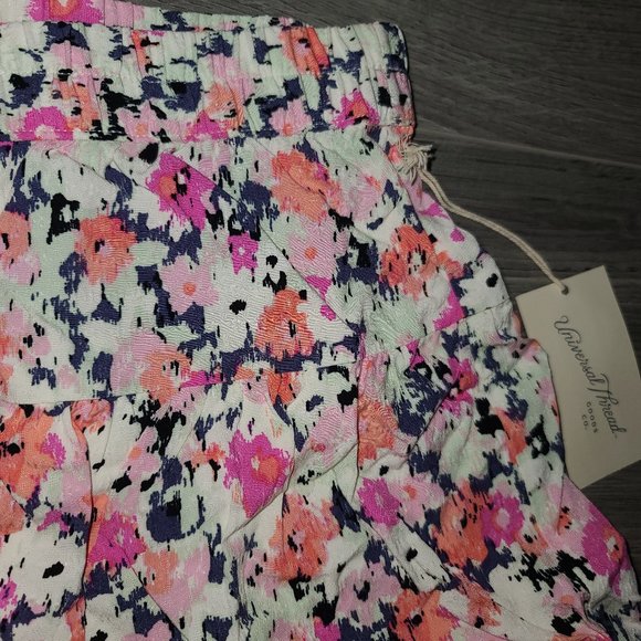 3 For $22 NWT Universal Thread size L Ruffle Tiered Floral Skirt Summer Short - Picture 2 of 4